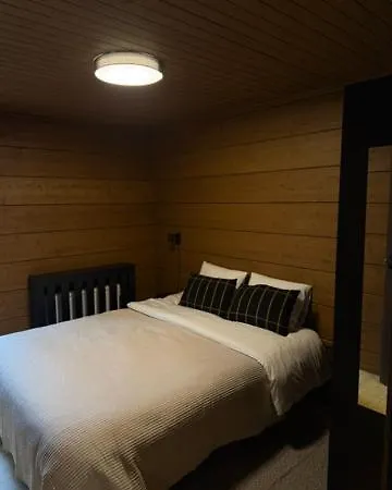 Willa Stylish 4br For 10 - Private Jacuzzi & Sauna Äkäslompolo
