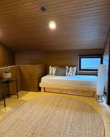 Stylish 4br For 10 - Private Jacuzzi & Sauna Willa Äkäslompolo