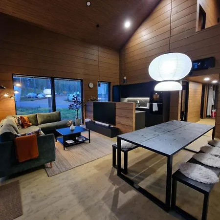 Stylish 4br For 10 - Private Jacuzzi & Sauna Äkäslompolo