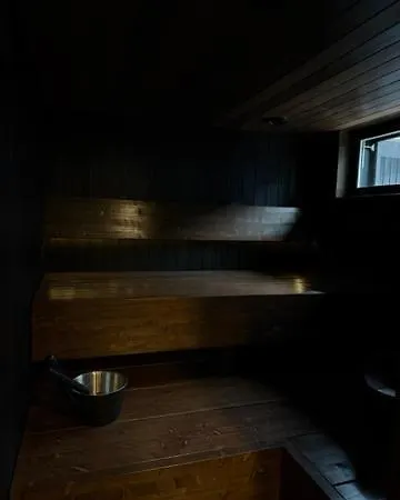 Stylish 4br For 10 - Private Jacuzzi & Sauna *