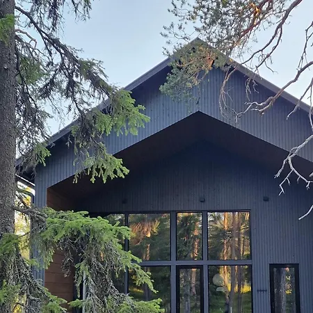 Stylish 4br For 10 - Private Jacuzzi & Sauna