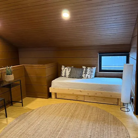 Willa Stylish 4br For 10 - Private Jacuzzi & Sauna *