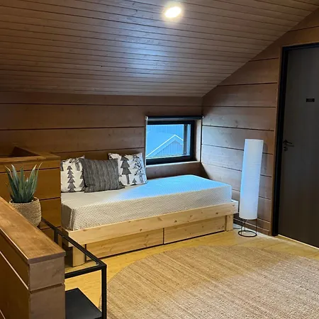 Stylish 4br For 10 - Private Jacuzzi & Sauna Willa